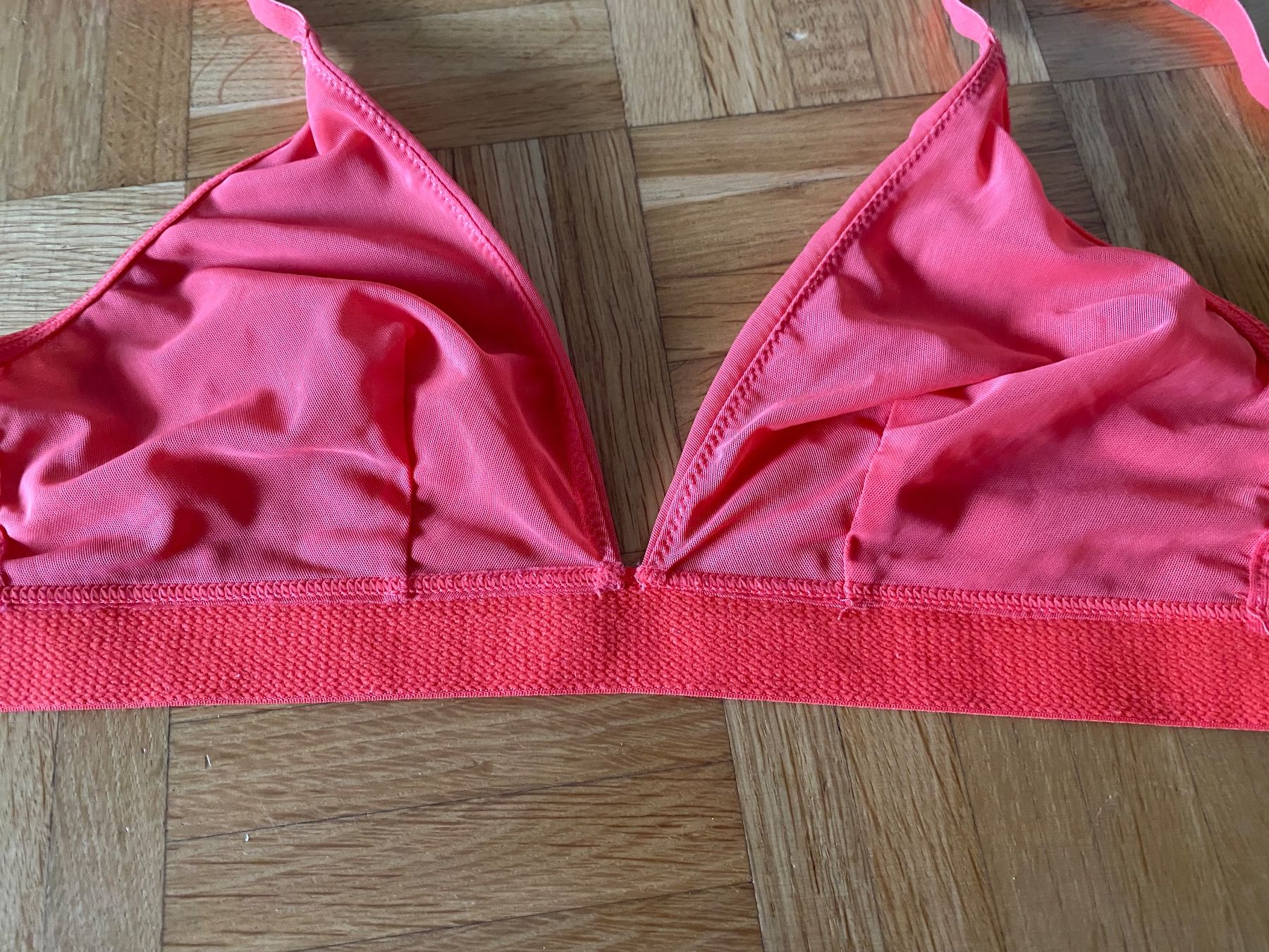 Calvin Klein Altra biancheria intima: BH Calvin Klein 75B – Usato da Zug venduto da estarthyme 2