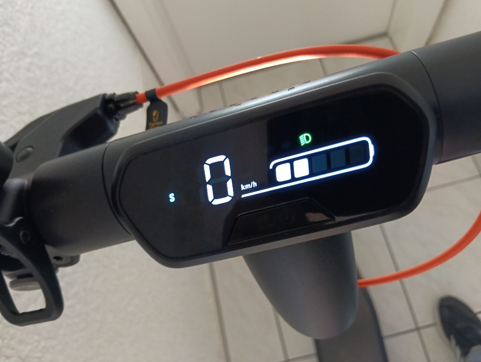 Segway Kickboard: E-Scooter / Kickboard / Trotinette - Ninebot E2 Pro – Usato da Zürich venduto da TBG021 4