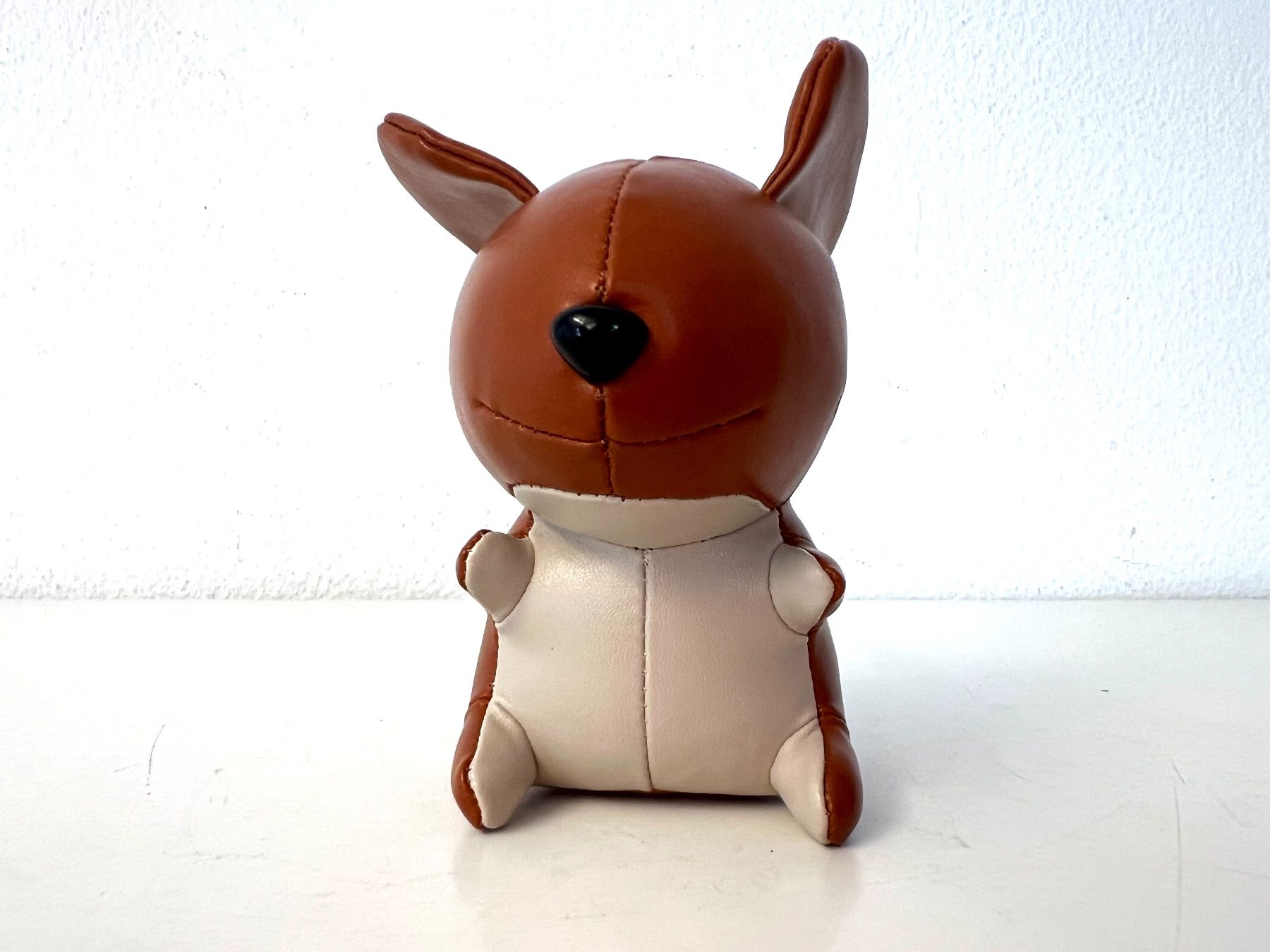 Statuette: ZÜNY Mouse Briefbeschwerer 250 g Kunstleder ca. 2008-2014 – Usato da Zürich venduto da Arche_Brockenhaus 1
