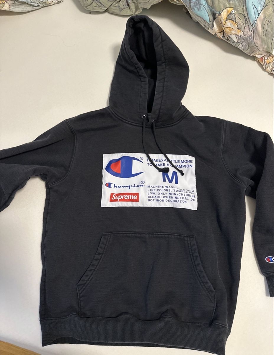 Maglioni & Felpe: Champion Supreme Hoodie – Usato da Frauenfeld venduto da afr_y8tm