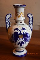 Sehr schöne, dekorative Vase mit Wappenmuster.