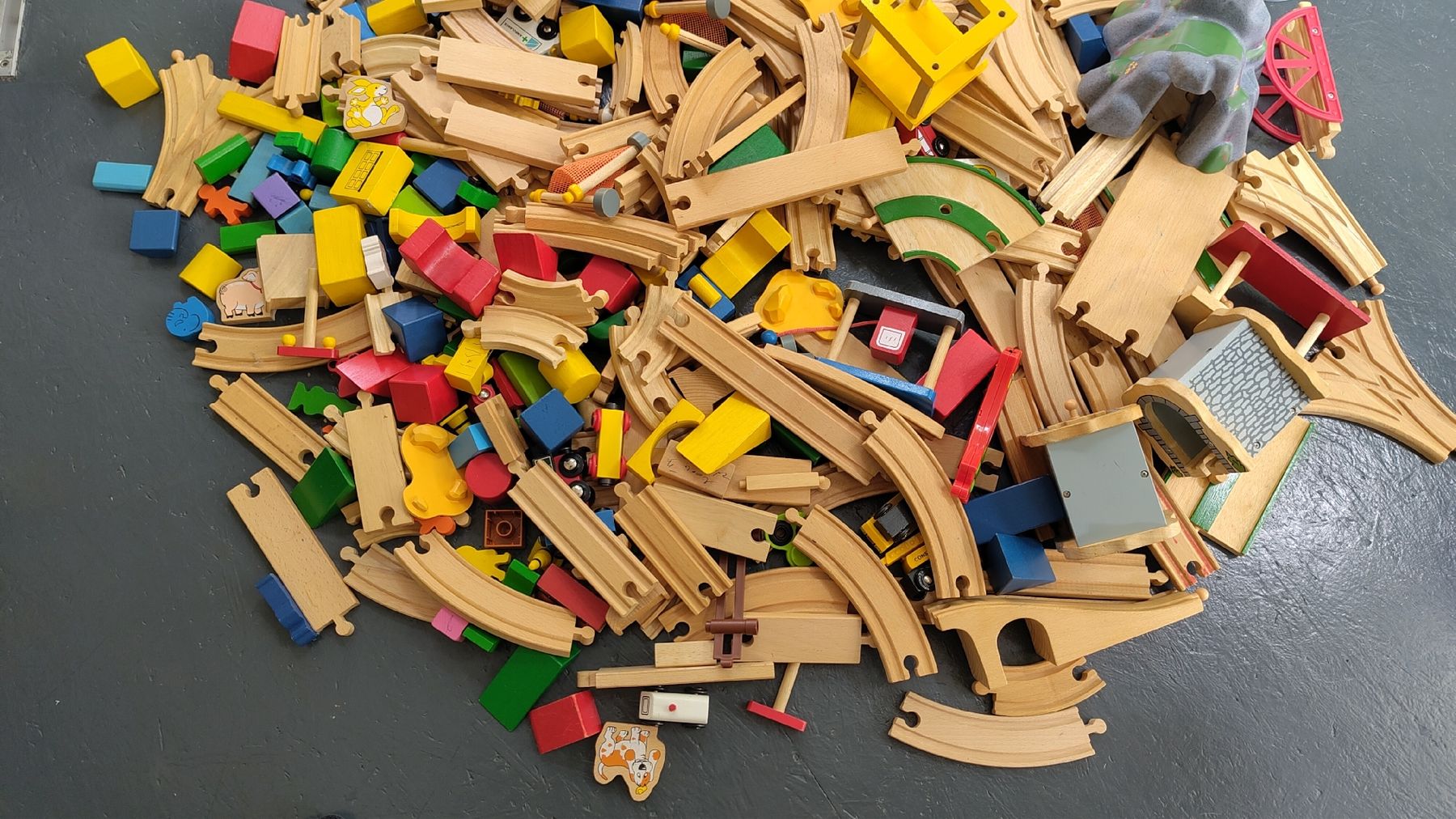 Brio Spielzeuge: Holzeisenbahn Brio/Bea diverse Teile – Gebraucht aus Malters von mavoma 2