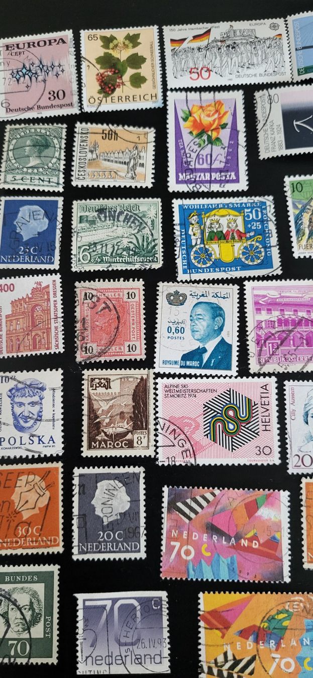 Tutti i francobolli: 50 verschiedene briefmarken ganze welt – Usato da St Gallen venduto da Stampsalshobby 1
