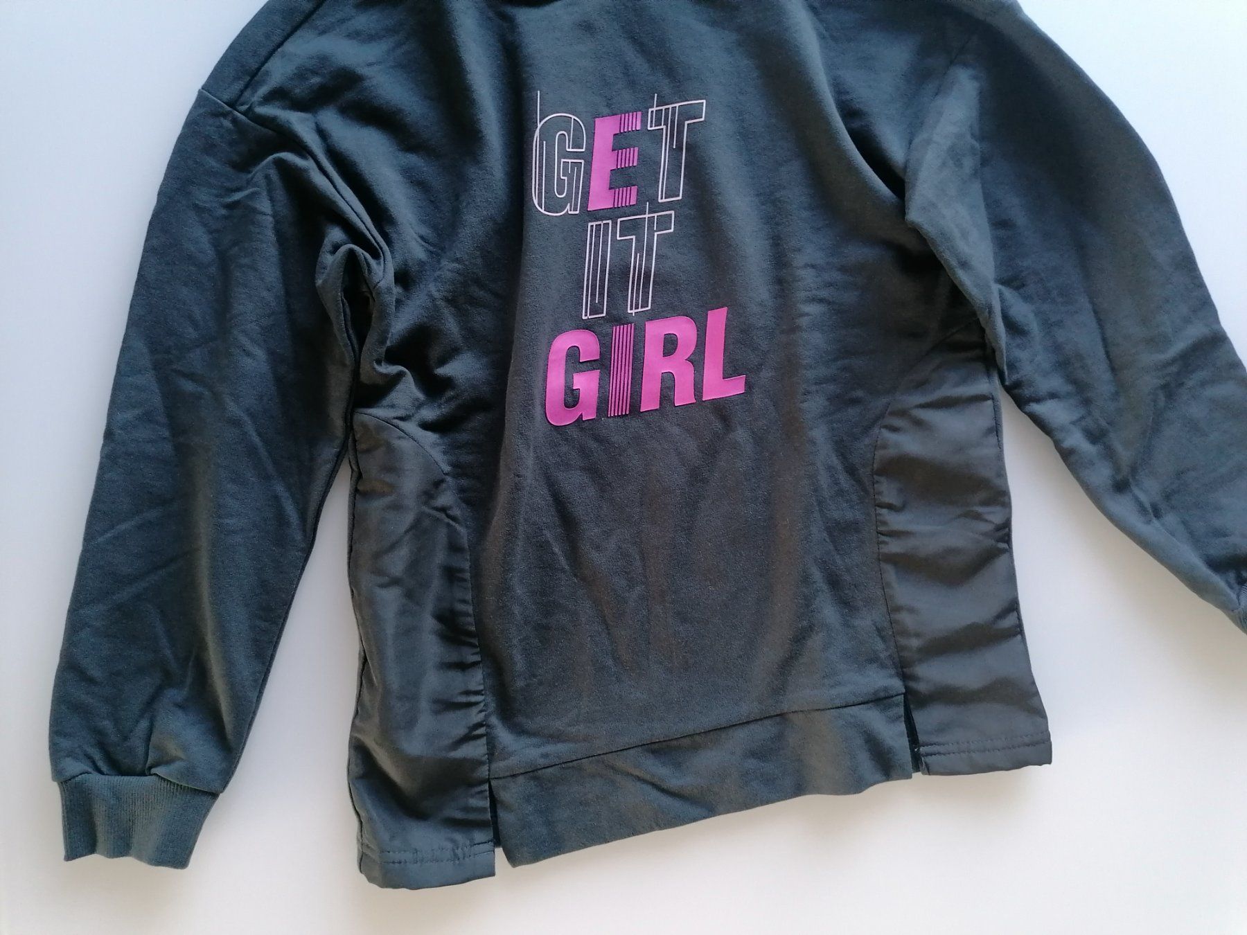 Maglioni & Felpe: TOP-ZUSTAND: Girl Pullover 152 – Usato da Uster venduto da Smilla07 1