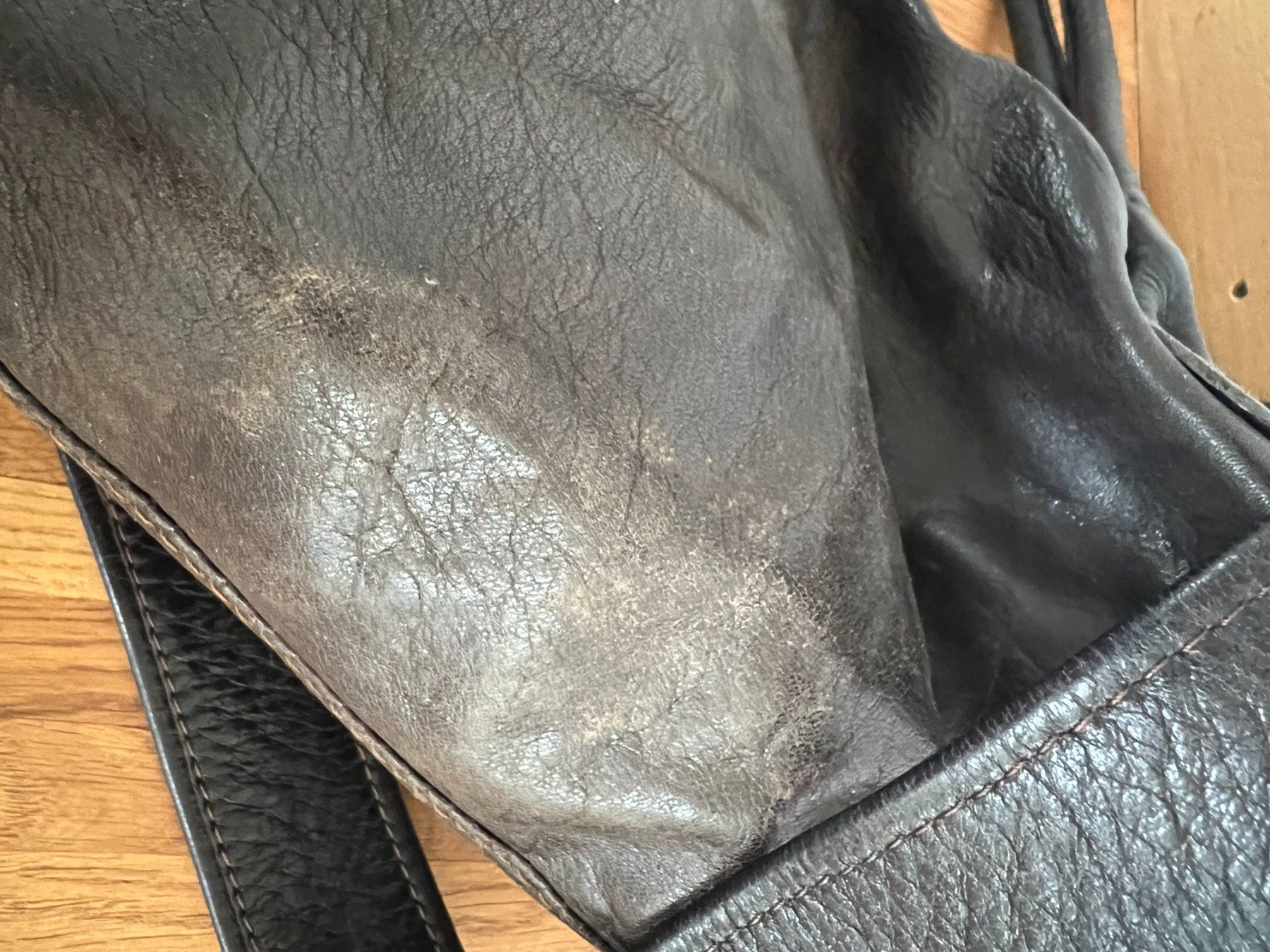 Fiona Losinger Sacs femmes: Fiona Losinger Tasche – D'occasion à Bern par Mlns2003 2