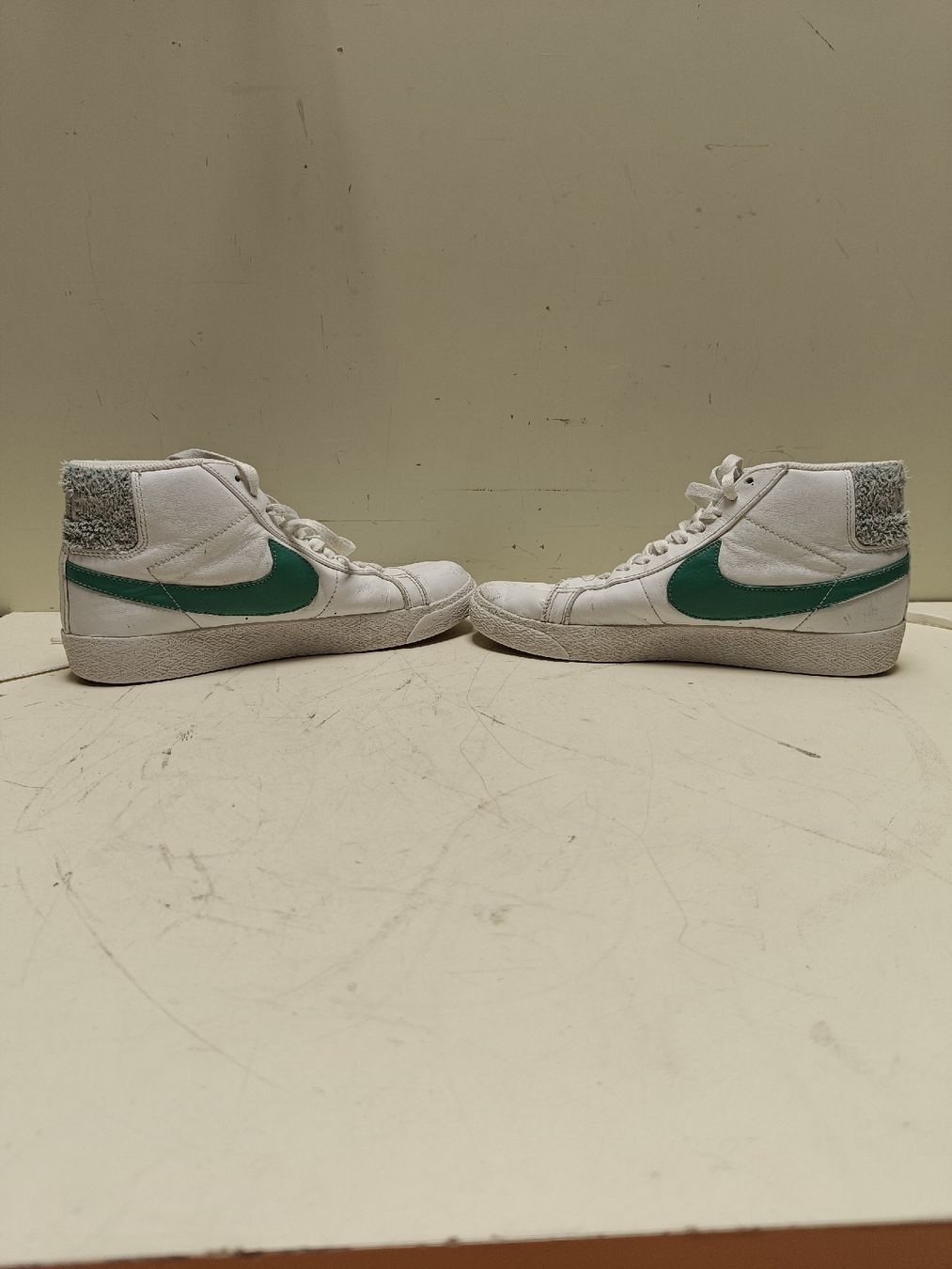 Nike Scarpe da uomo: Nike Blazer High Gr 40Weiss(em69) – Usato da Künten venduto da Schnaepplihuus 2