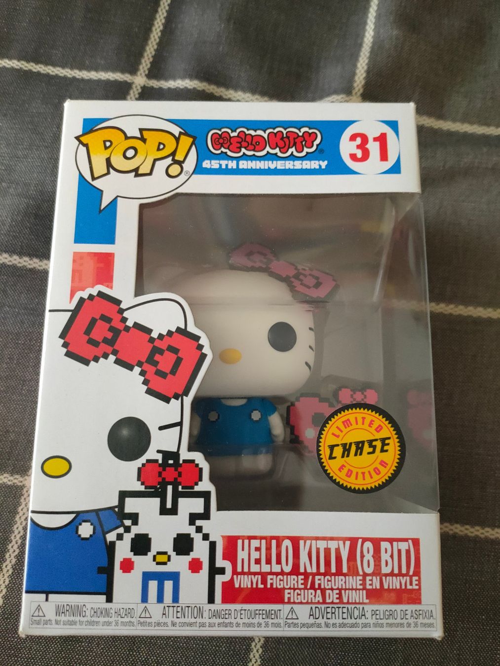 Funko Statuette: Funko Pop Hello Kitty 8 Bit Chase Edition 31 – Nuovo e nell'imballaggio originale da Zürich venduto da Henshin623