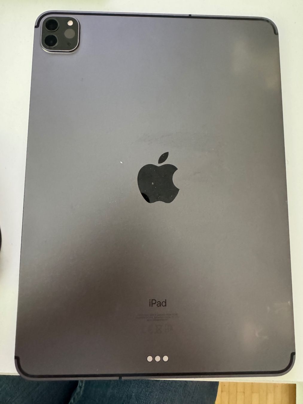 Apple Tablet PC: Apple iPad Pro 11 Zoll mit 256 GB – Difettoso da Adliswil venduto da Busys 1