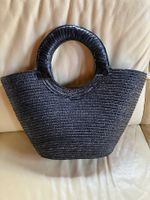 Dunkelblaue Strohtasche von Givenchy