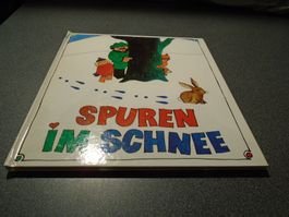 Spuren im Schnee