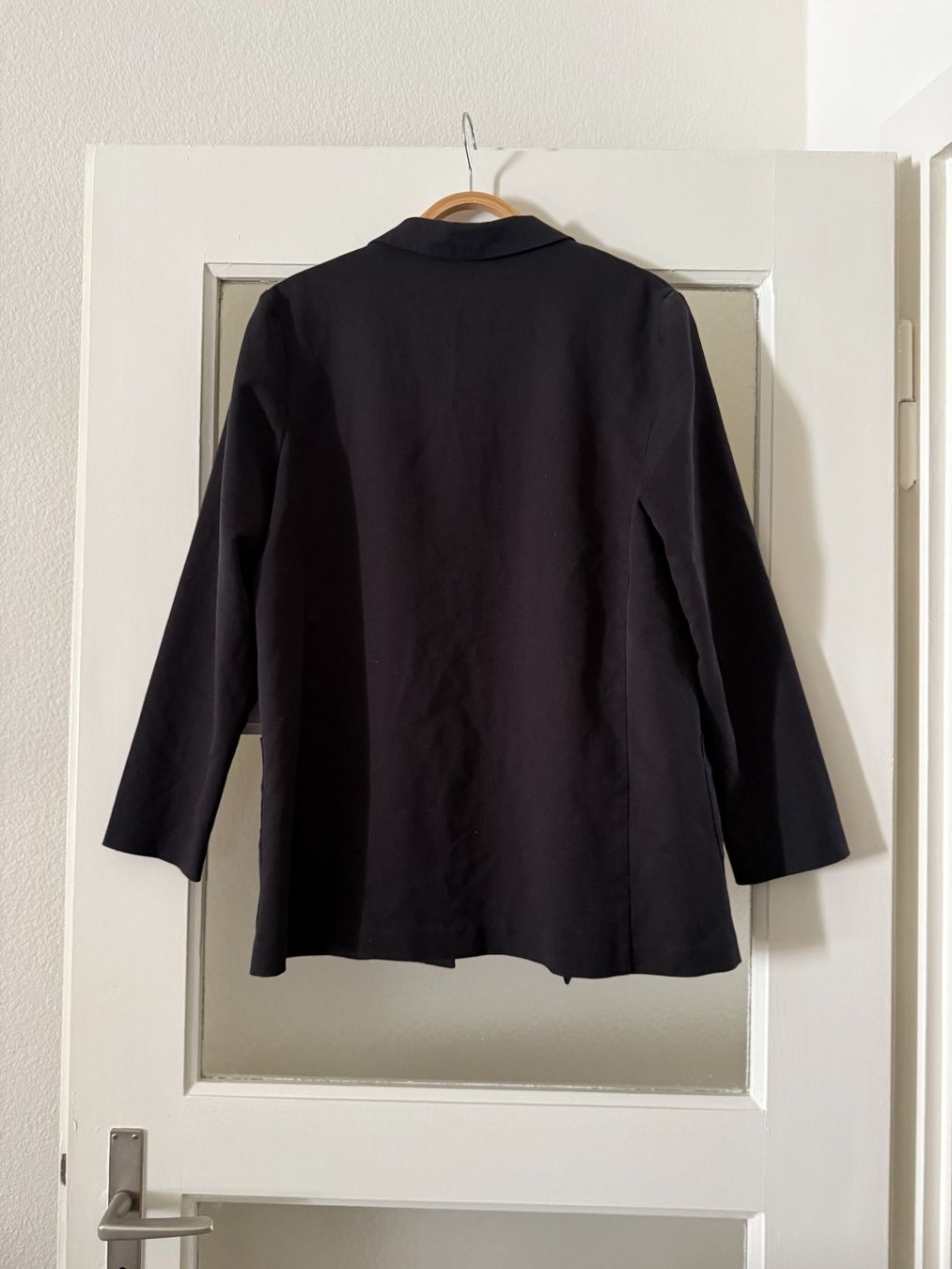 H&M Jacken: H&M Blazer in schwarz - Grösse  40 – Gebraucht aus Basel von zukk_ 1