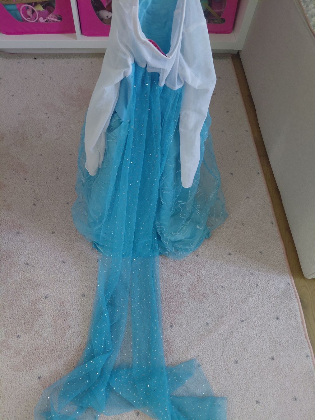 Costumi: Kinderkleid Prinzessin Elsa Grösse 130  – Usato da Matzendorf venduto da CRX1990 2