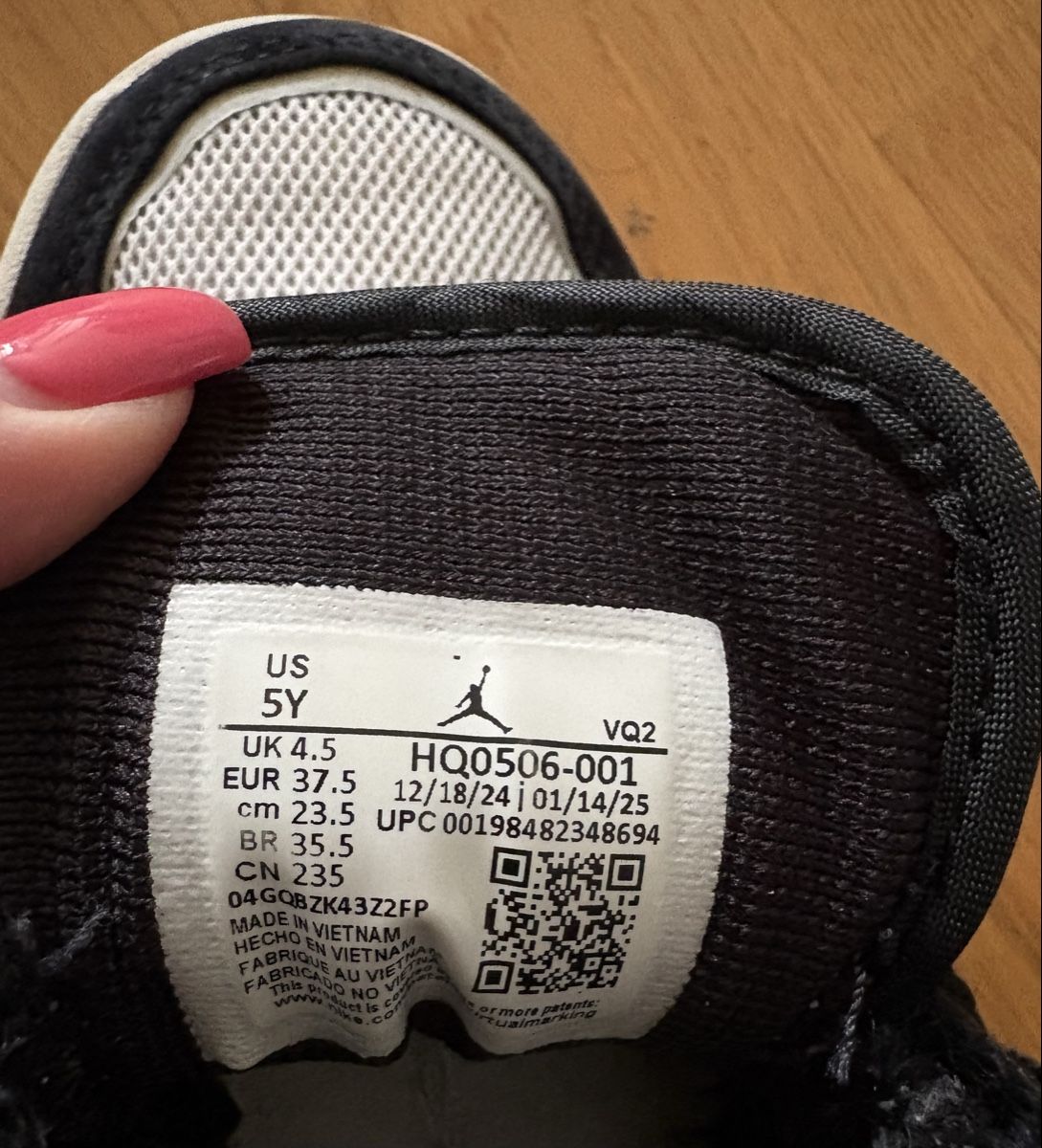 Jordan Schuhe für Jungen: Jorden Turnschuhe Gr. 37 Junge – Gebraucht aus Winterthur von Baby117 3