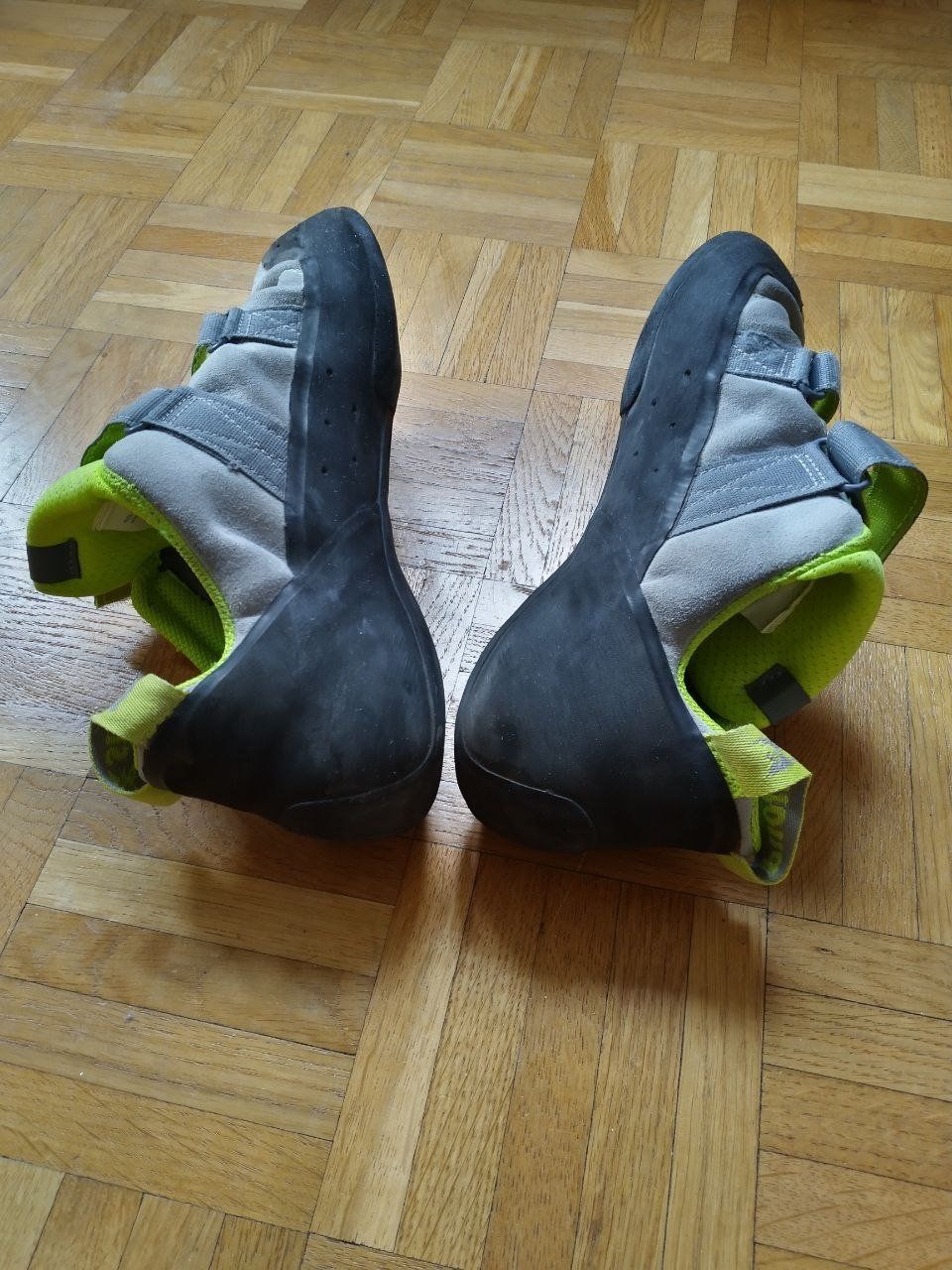 Herrenschuhe: Kletterschuhe Simond Grösse 43 – Gebraucht aus Viganello von ChrisP096 1