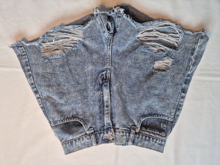 Jeans Shorts INGNI blau Used-Look Grösse F guter Zustand