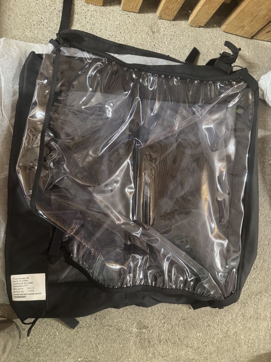 Dachträger: Thule Courier Dog Carrier Front Mesh Wind and Rain Cover – Neu und originalverpackt aus Schmerikon von DiyanBaturov 5