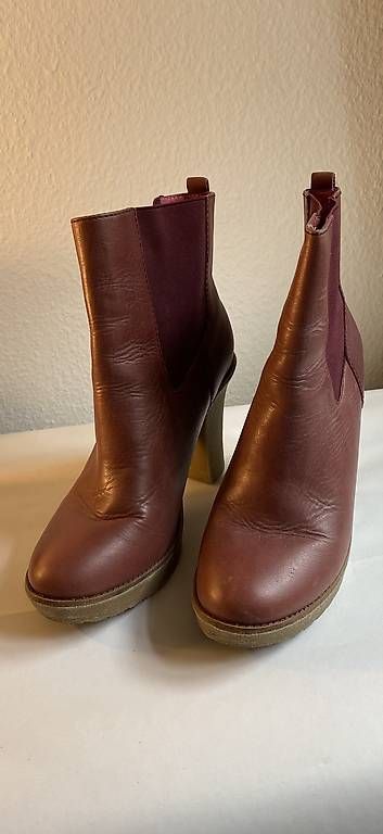 Scarpe da donna: Flip Flop Boots mit Absatz, Gr. 40 – Usato da Zürich venduto da asc_72wl