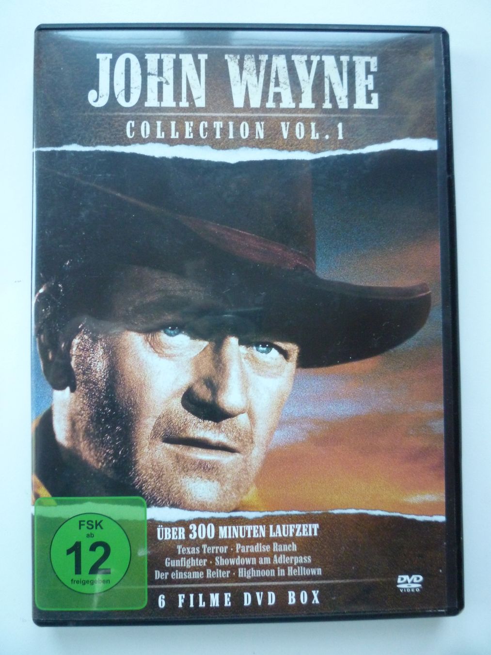 Tutti i DVDs: 6 John Wayne Western Klassiker - DVD Box Collection 1 – Usato da Münchenstein venduto da antares09
