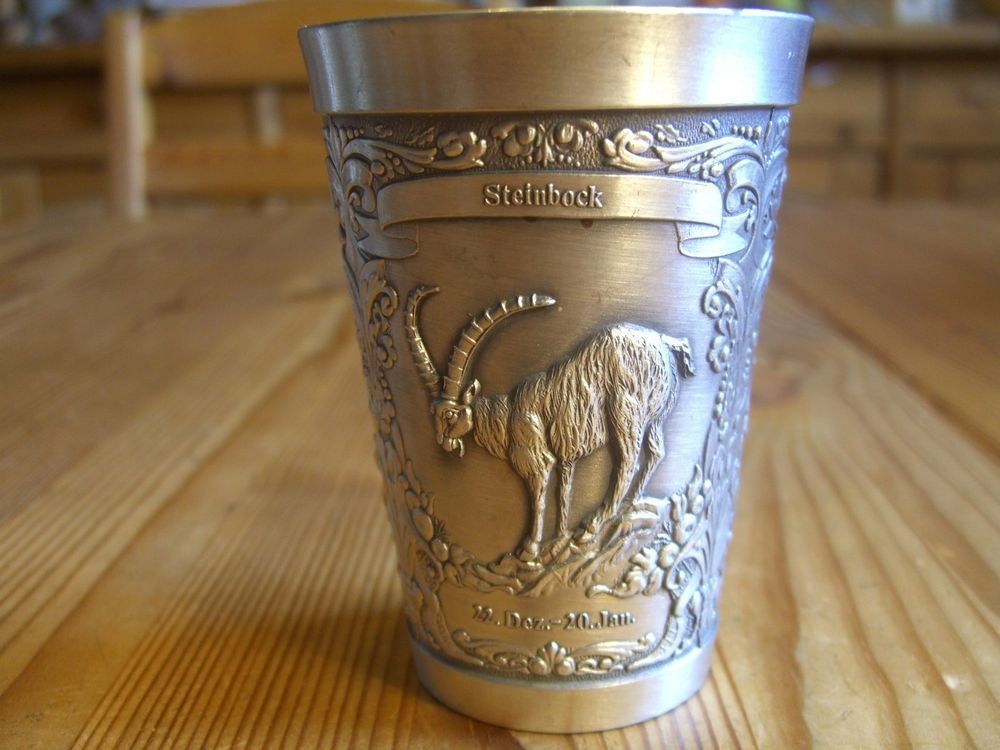 2 sehr schöne Relief Becher, Fein Zinn (Gebraucht) in Winterthur für ...