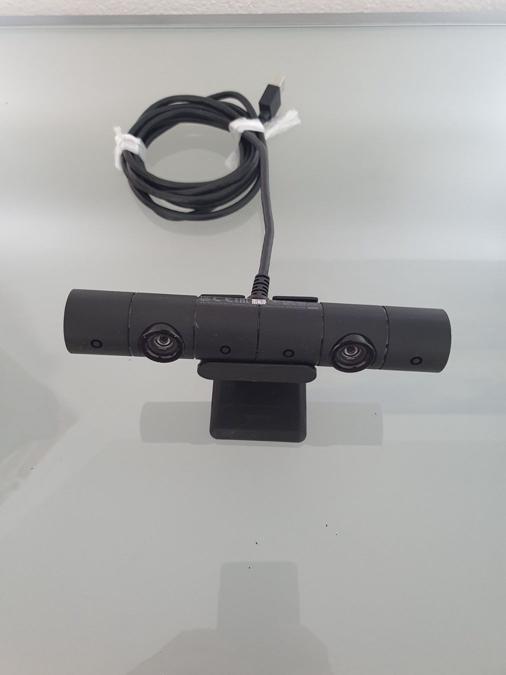 Sony Console: Playstation 4 Slim 1TB + 2 Controller + 8 Games Top! – Nuovo (secondo la descrizione) da Lupfig venduto da Bluediamond63 3