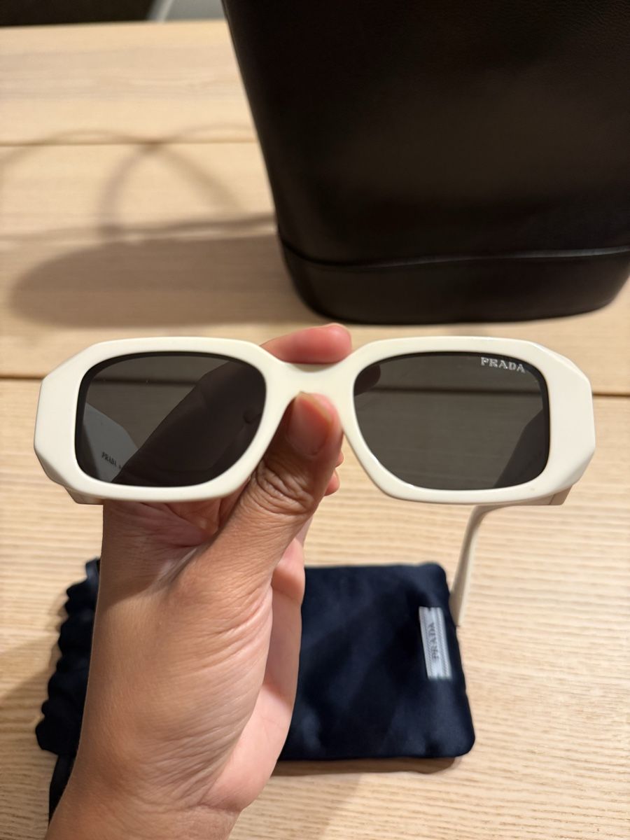 Prada Brillen & Gläser: Prada sunglasses  – Gebraucht aus Luzern von rec_8srh 5