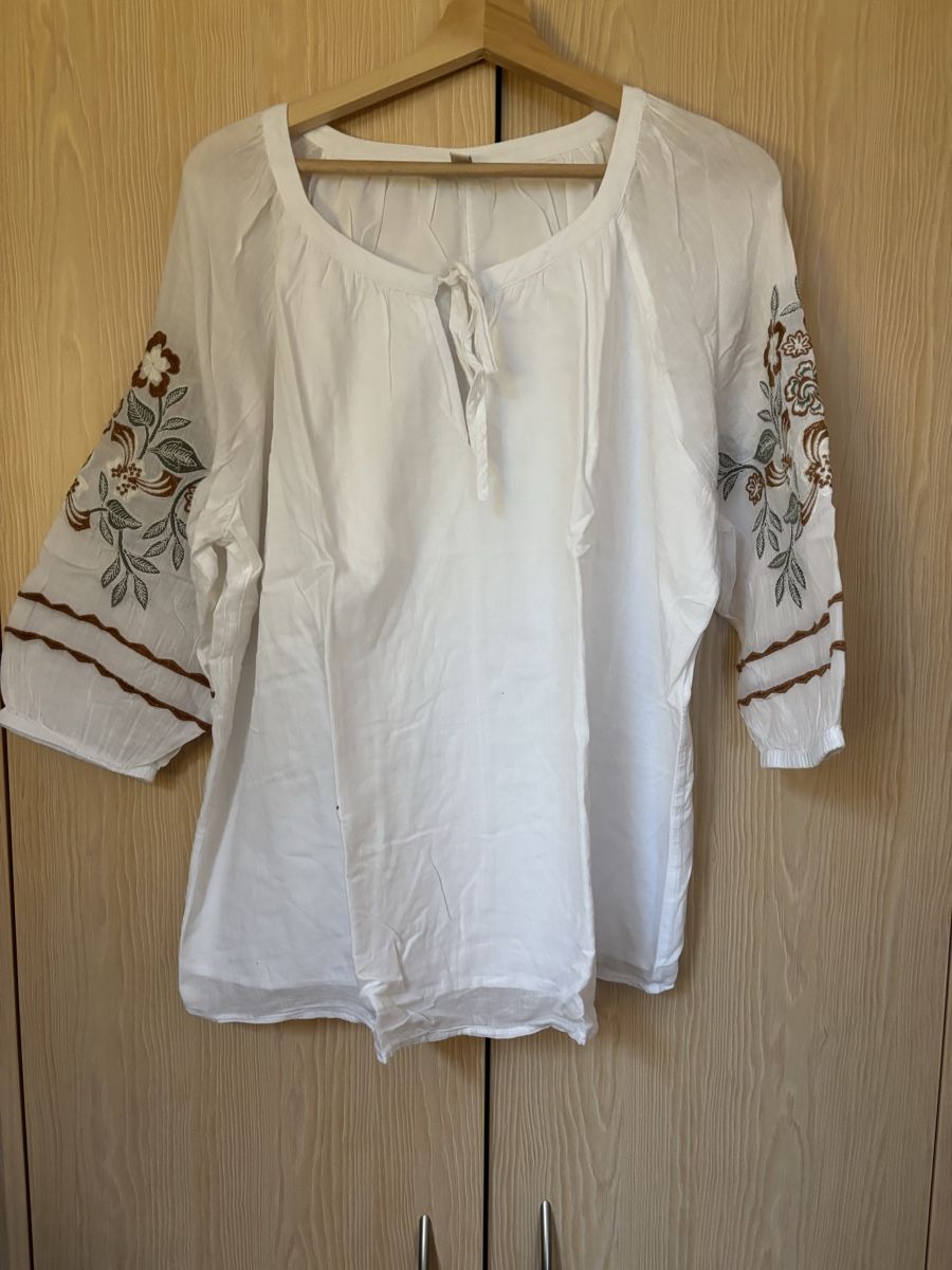 Lotti di vestiti: Lot de 3 blouses taille 42 – Usato da Vuadens venduto da zazabelle75 2