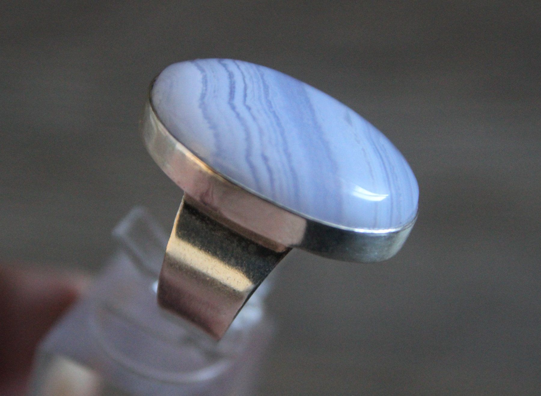 Ringe: Chalcedon Ring Schmuck Grösse 57 – Gebraucht aus Matten b. Interl von SCHMUCKGALERIE