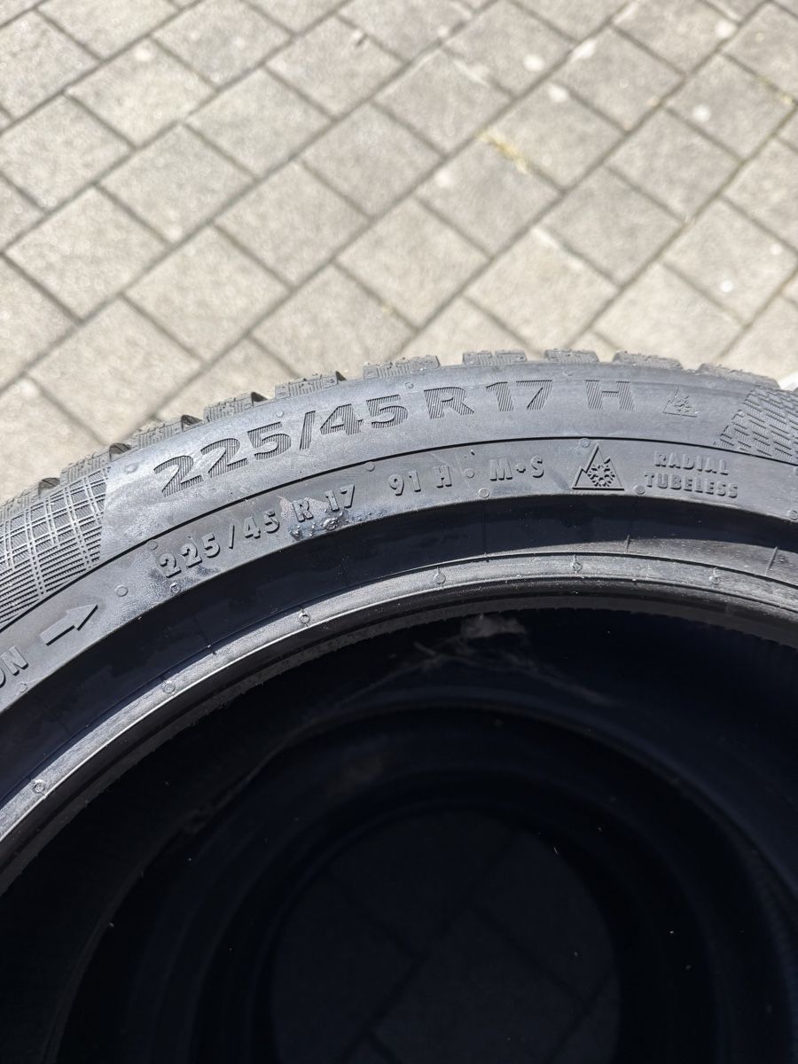 Pneumatici & Ruote complete: 225/45R17 Conti Winter – Usato da Steinach venduto da dd.grg 4