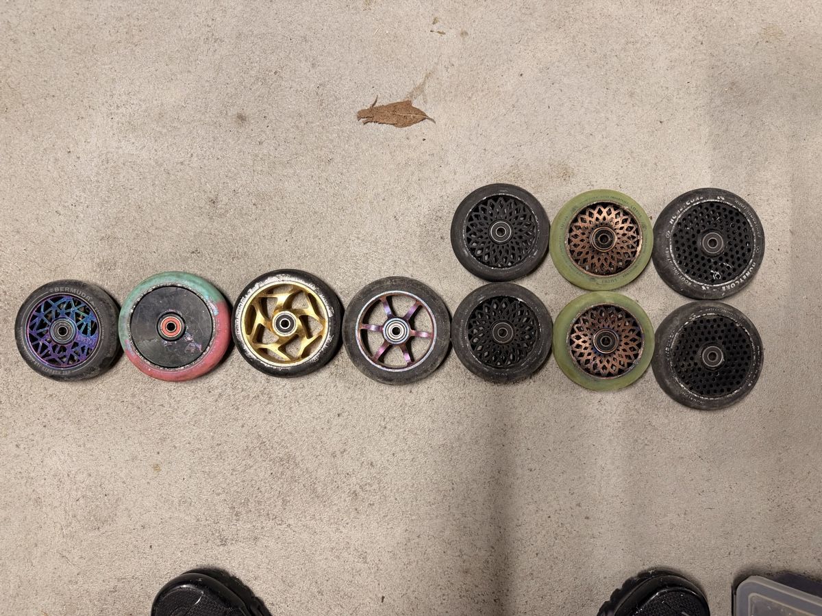 Skateboards: Pièces de trottinette freestyle – Usato da Faoug venduto da bel_smc2 3