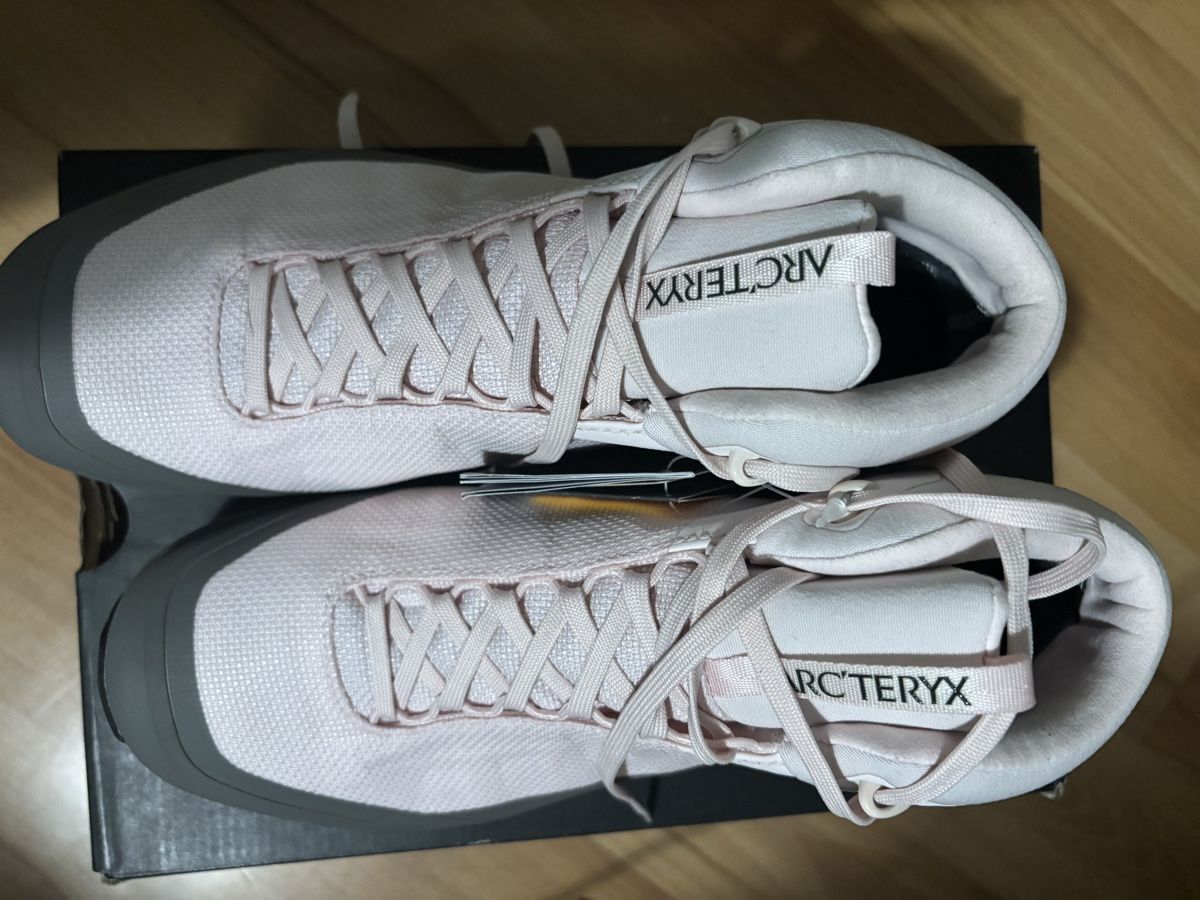 Arcteryx Scarpe da donna: Trekking shoes – Nuovo e nell'imballaggio originale da Elgg venduto da Katoh1 1