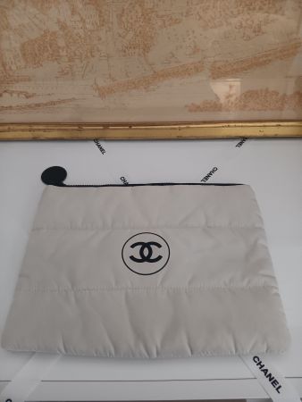 Chanel Original Neu Kosmetiktasche Beige unbenutzt