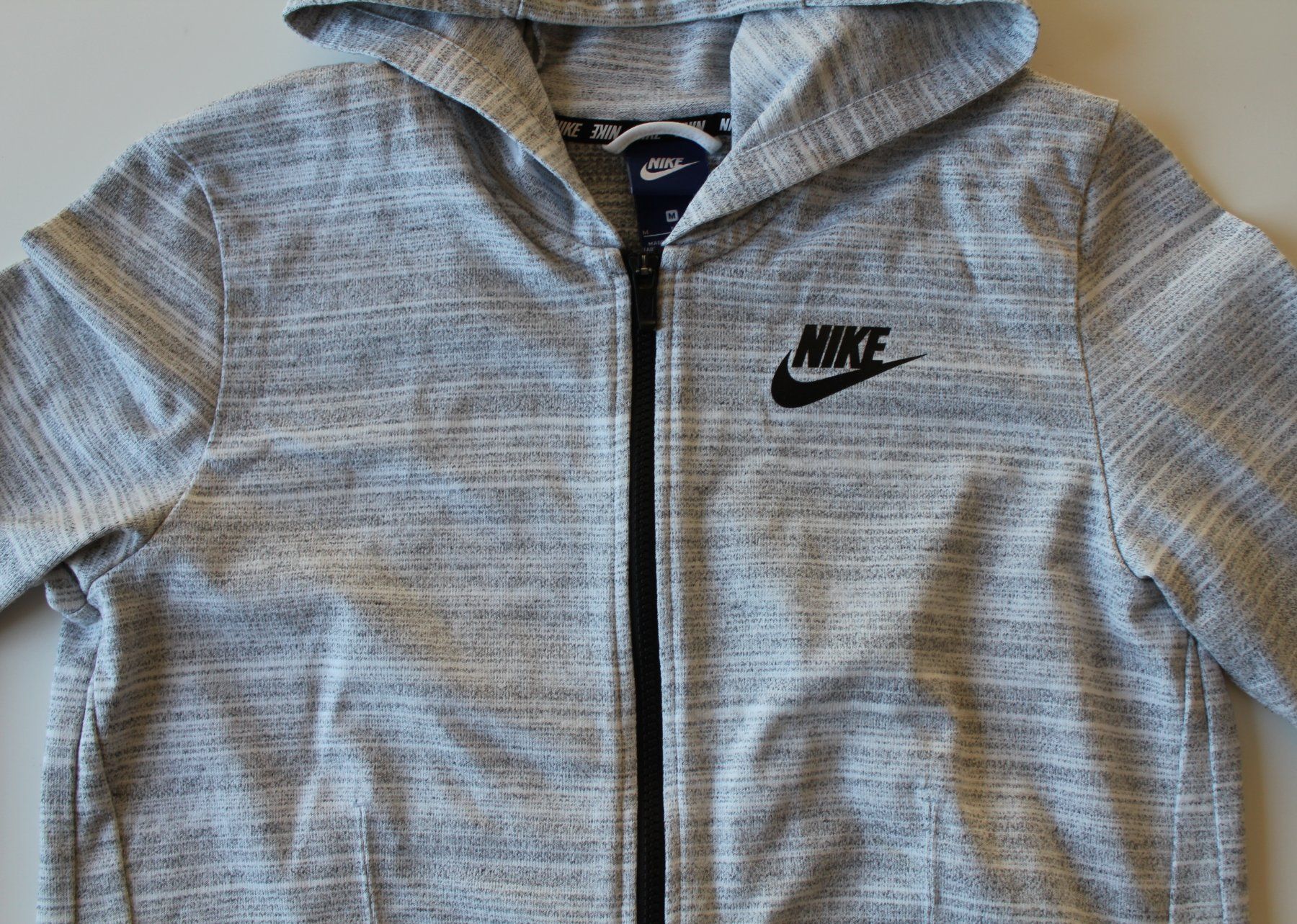 Nike Jacken: Veste Nike gris t. S – Gebraucht aus Peseux von Gilloss 2