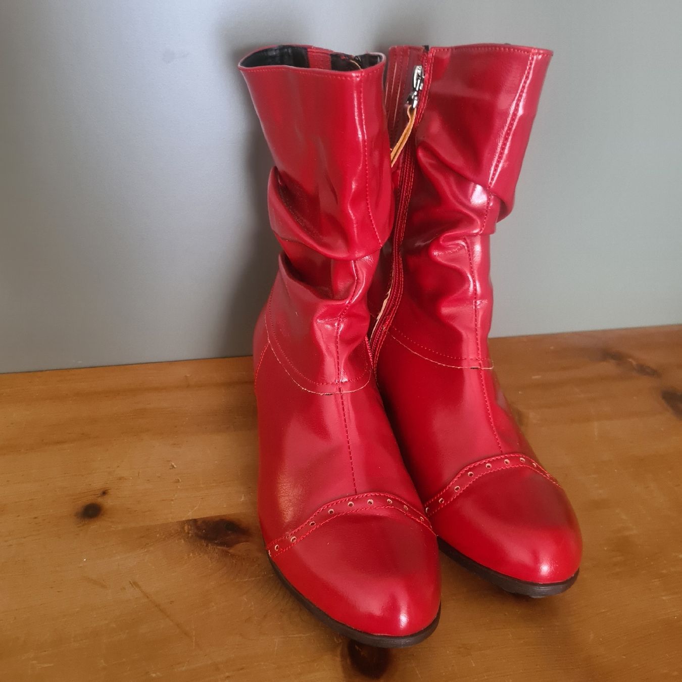 Damenschuhe: Damen Stiefelette Gr. 40 Rot – Gebraucht aus Steinen von turbogeiss99 4