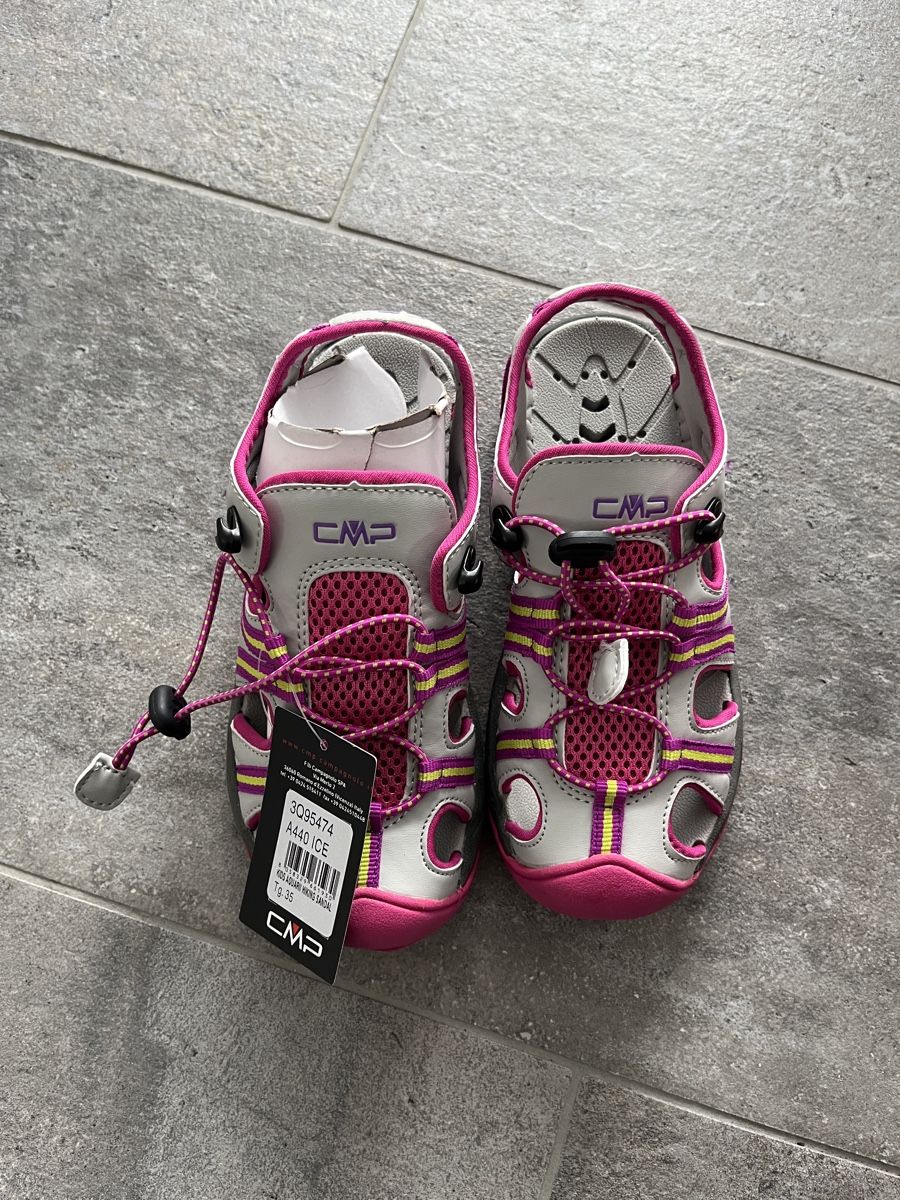CMP Scarpe per ragazze: Sandale de randonnée Taille 35 – Nuovo e nell'imballaggio originale da Biel/Bienne venduto da David_2012