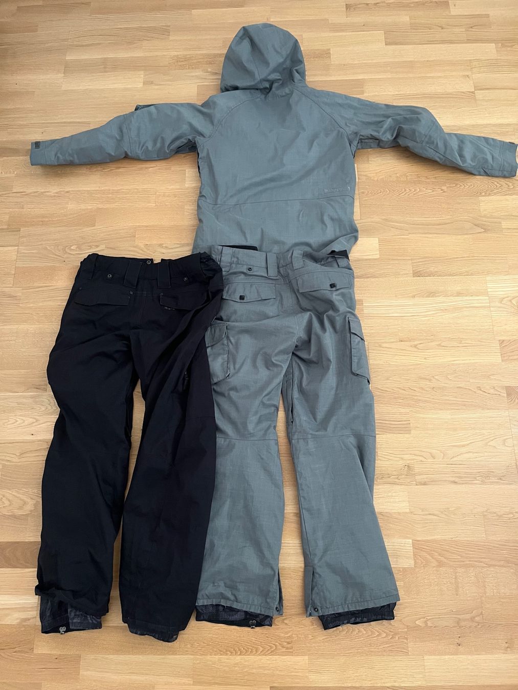 Kleiderpakete: NITRO Snowboardoutfit mit extra Hose – Gebraucht aus Zürich von lschaff 6