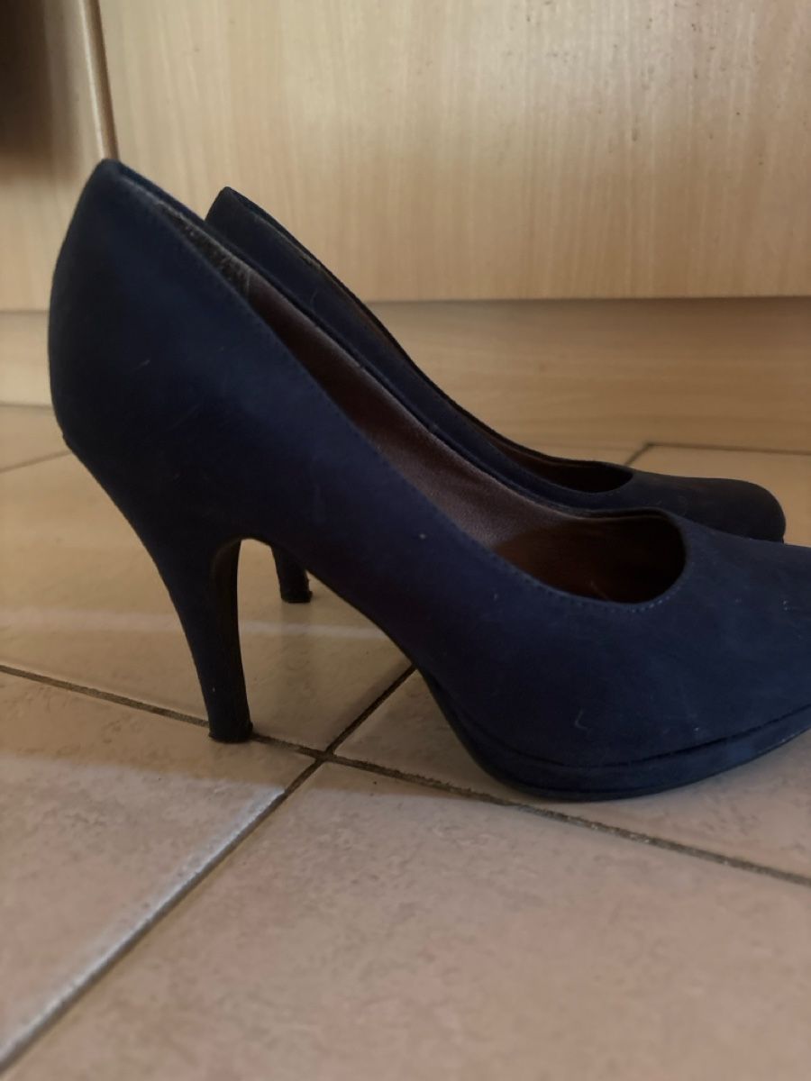 Tamaris Scarpe da donna: Escarpins bleus marine élégants, taille 37 – Usato da La Chaux-de-Fonds venduto da lea_77ly 1