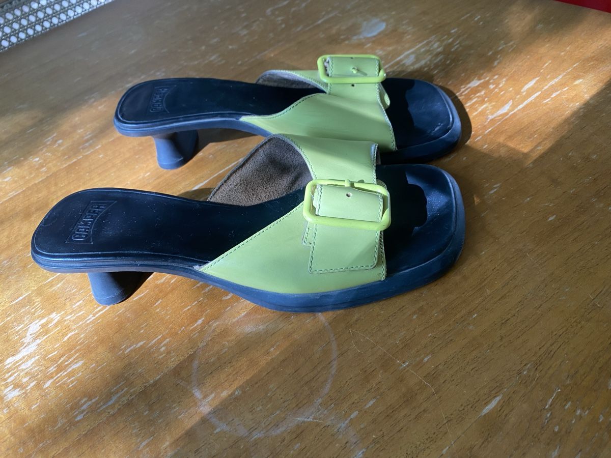 Scarpe da donna: Camper Sandalen Grün – Usato da Zürich venduto da ron_mg5z 2