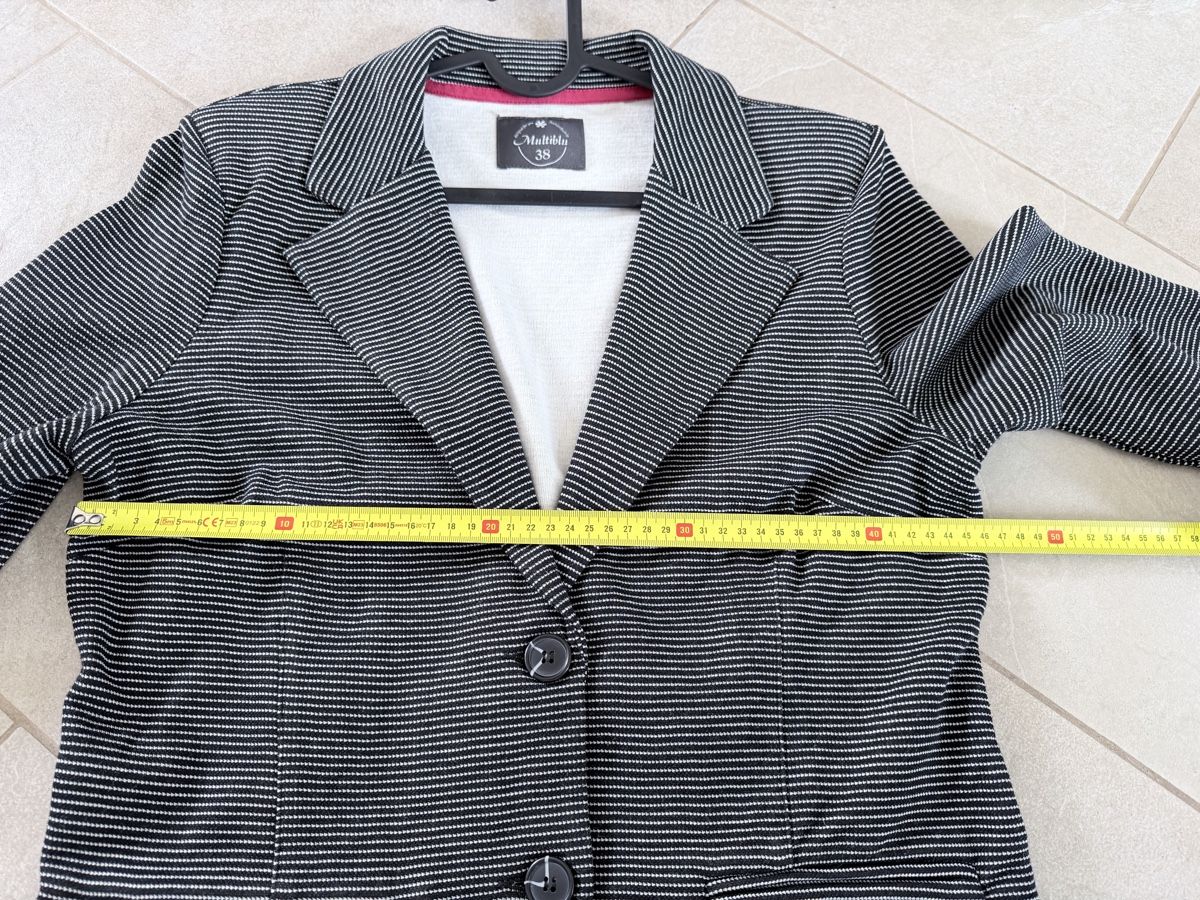 Jacken: Damen Blazer Gr. 38 – Gebraucht aus Brüttisellen von Ayersa 4