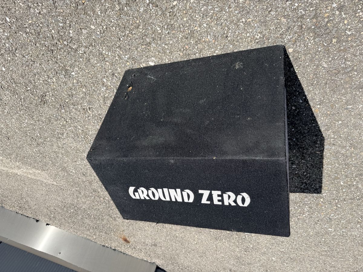 Casse acustiche: Caisson Ground zéro 30 cm  – Usato da Villars le Grand venduto da kbo_75pt 2