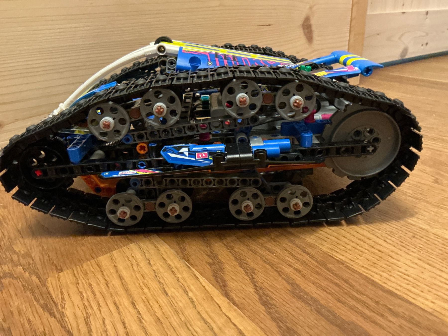 Lego Spielzeuge: Lego Technik 42140 App gesteuertes Transformationsfahrzeug – Gebraucht aus Zug von nicolewidmer01 2