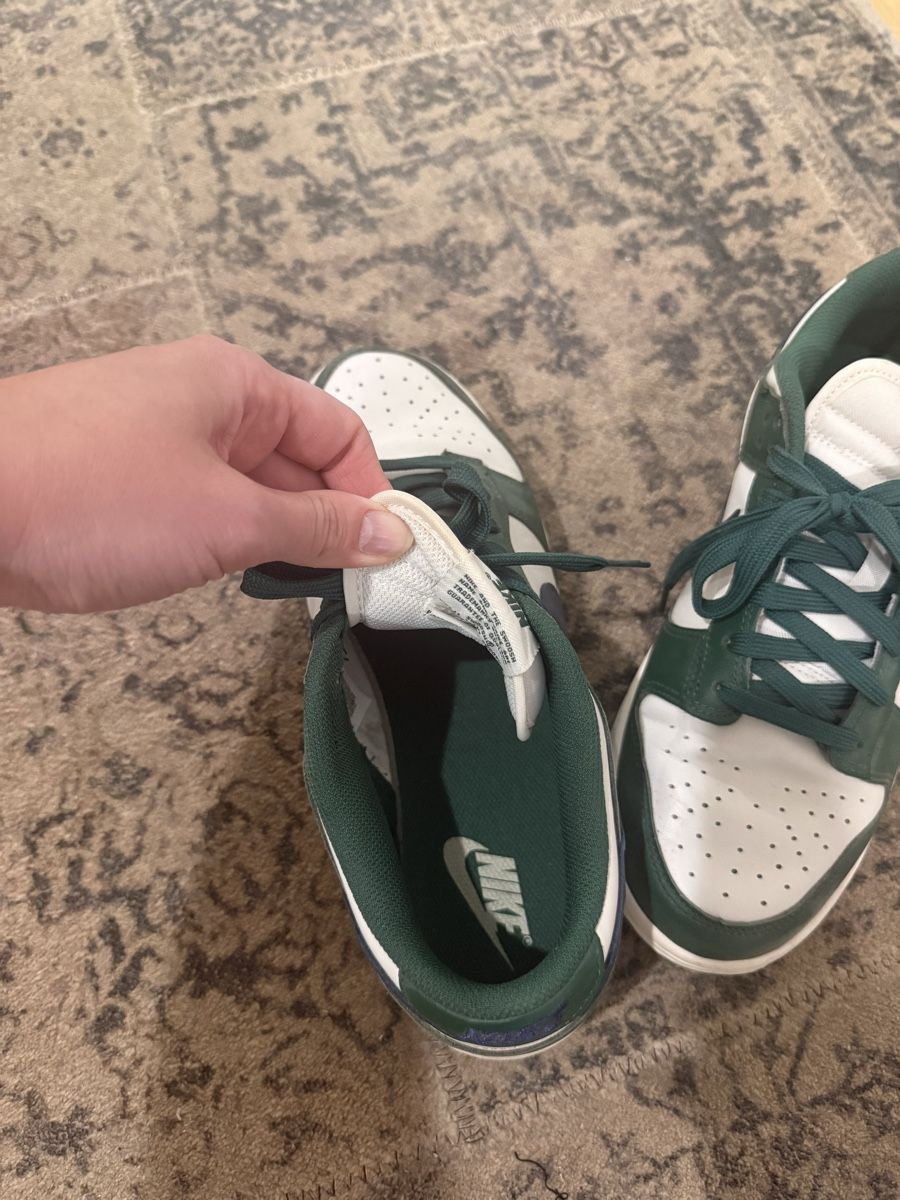 Nike Scarpe da donna: Nike Dunk Low‘s – Nuovo (secondo la descrizione) da Luzern venduto da Itsclaire 6