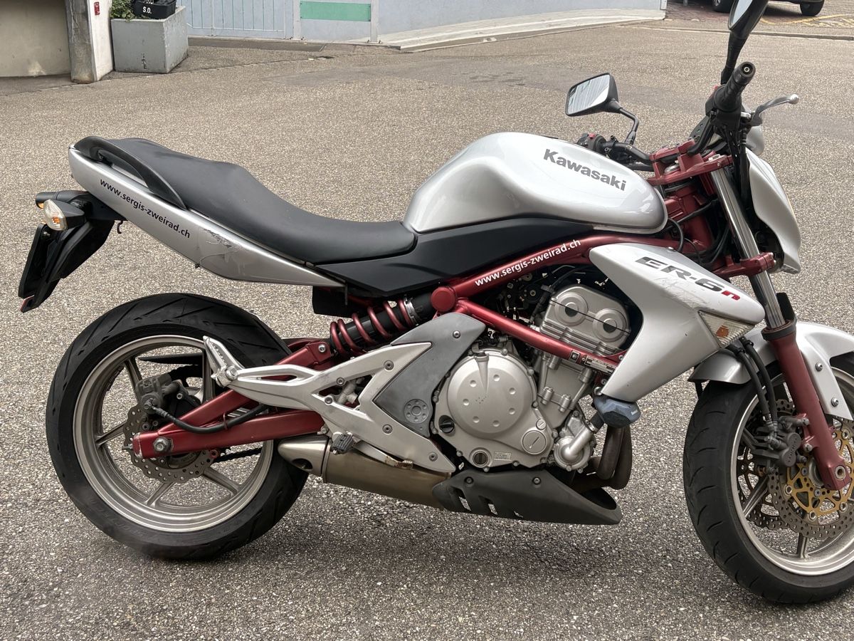 Kawasaki Strasse: Kawasaki ER-6N – Gebraucht aus Basel von Rikardo_1979 1