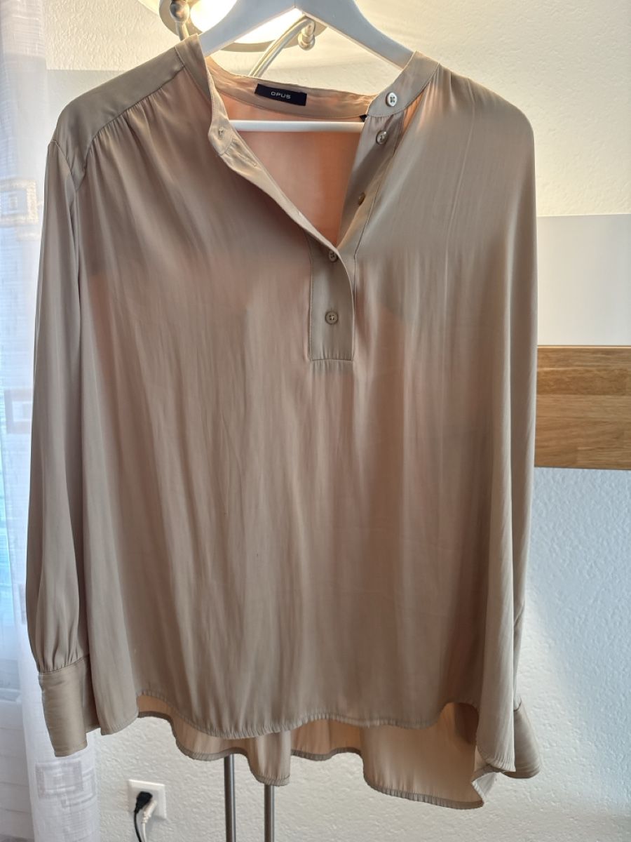 Opus Chemisiers: Bluse beige Opus Grösse 40 neuwertig – Neuf (Voir description) à Langenthal par raz_q7jm