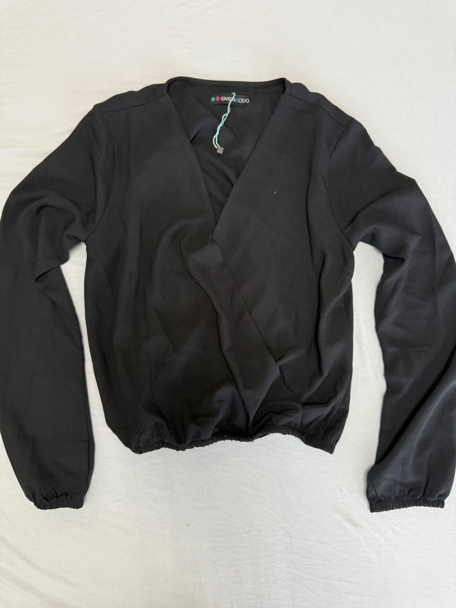 Camicette: Schwarze Wickelbluse Gr. 34 – Nuovo (secondo la descrizione) da Winterthur venduto da fij_f65r 1