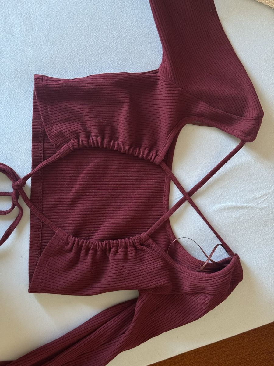 Stradivarius Top: Pull dos nu – Nuovo (secondo la descrizione) da Yvorne venduto da mel_wic 1