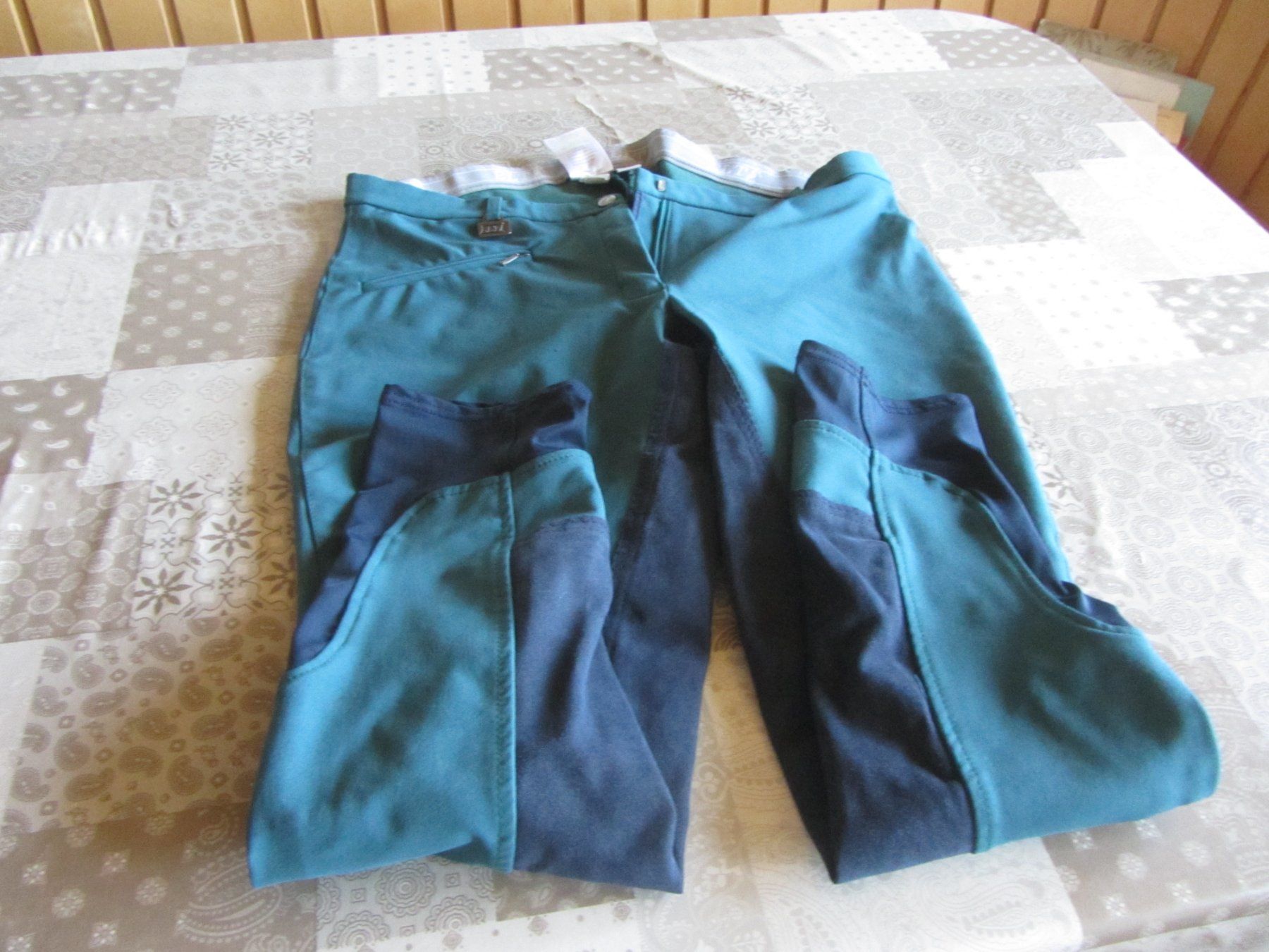 Pantaloni: ELT Reithosen – Usato da Wolfhalden venduto da Quiria68
