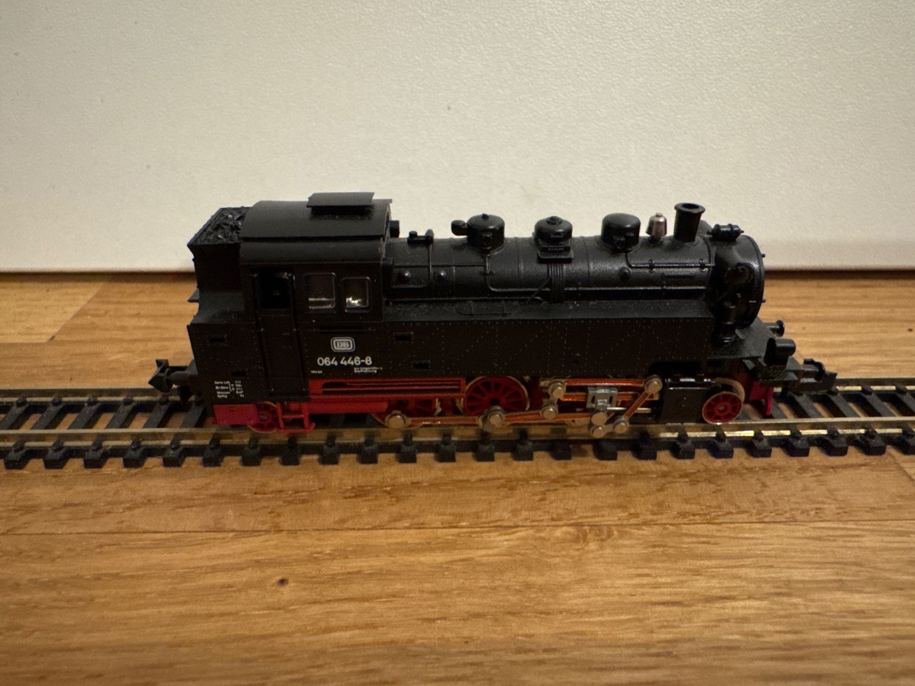 Trix Modellini di ferrovie: Minitrix 2030 Dampflok DB BR 064 446-8 – Nuovo (secondo la descrizione) da Schlierbach venduto da Look8 3
