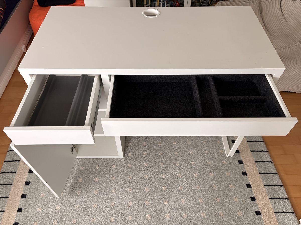 Ikea Schreibtische: Kinderpult 105 x 50 x 75cm, weiss – Gebraucht aus Rheineck von caprica 1