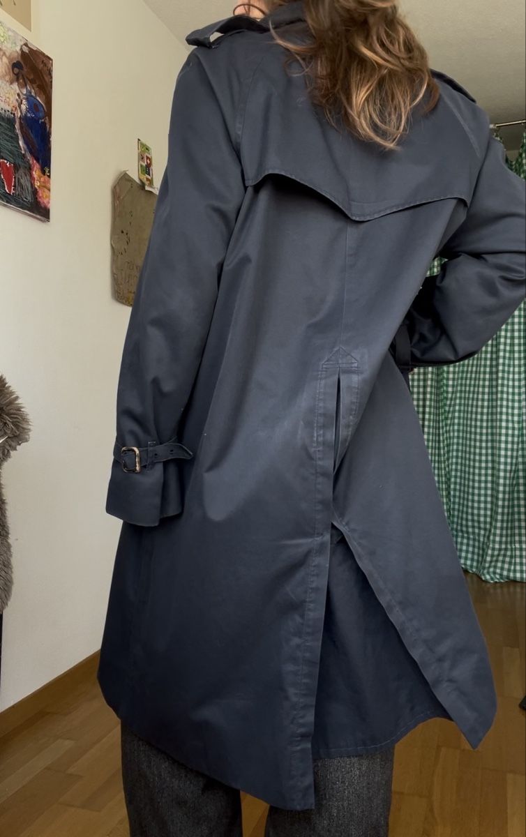 Burberry Cappotti: Burberry Navy Trench Coat – Nuovo (secondo la descrizione) da Zürich venduto da haa_qpd2 2