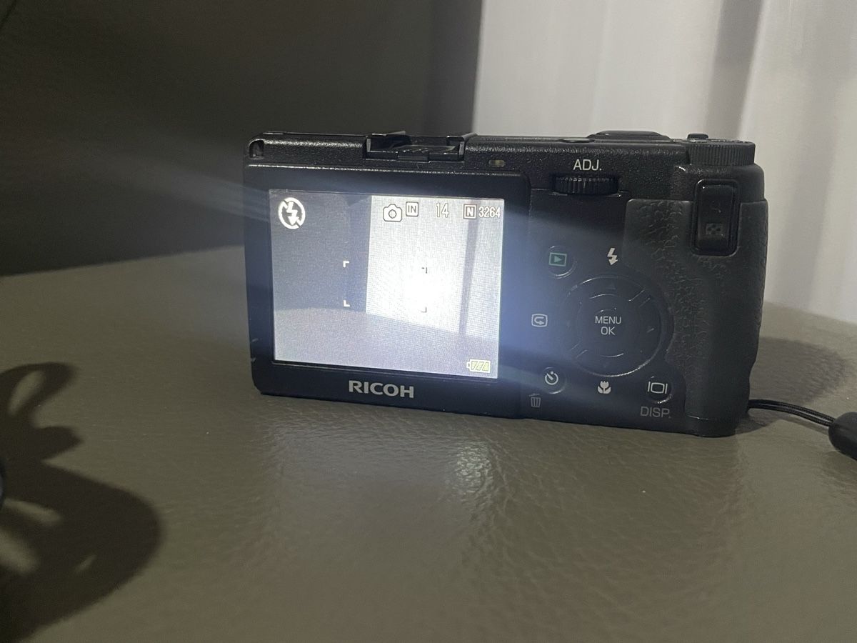 Ricoh Fotocamera: Ricoh GR Digital Kamera  – Usato da Zürich venduto da semi16 4